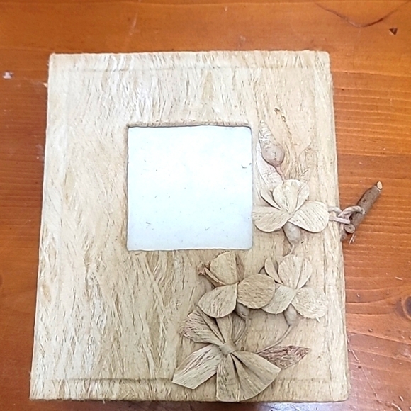 CRAFTED HAND MADE NATURAL PRESSED PAPER BARK FLORAL PHOTO ALBUN SIZE  MEDIUM - Picture 1 of 10